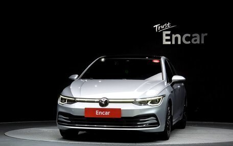 Volkswagen Golf VIII, 2024 год, 2 569 000 рублей, 3 фотография