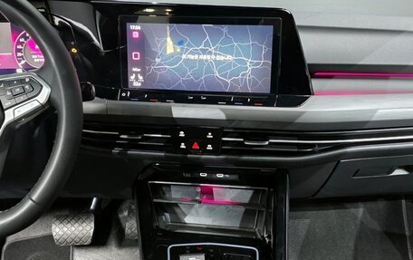 Volkswagen Golf VIII, 2024 год, 2 569 000 рублей, 14 фотография