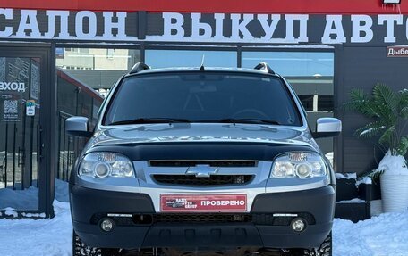 Chevrolet Niva I рестайлинг, 2015 год, 535 000 рублей, 9 фотография