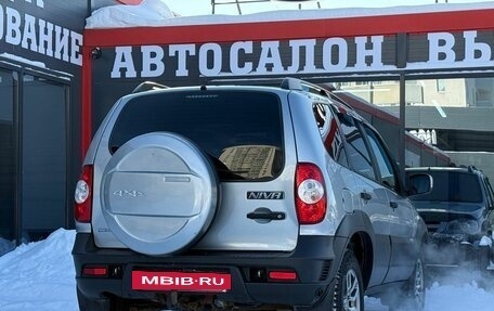 Chevrolet Niva I рестайлинг, 2015 год, 535 000 рублей, 4 фотография