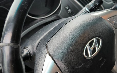 Hyundai ix35 I рестайлинг, 2012 год, 800 000 рублей, 10 фотография