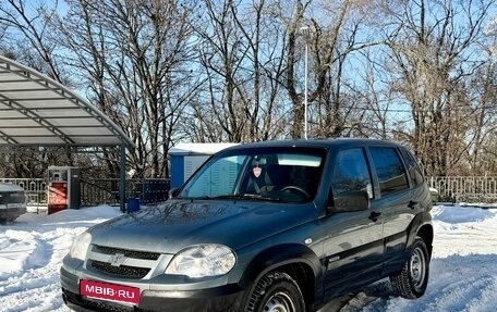 Chevrolet Niva I рестайлинг, 2017 год, 580 000 рублей, 1 фотография