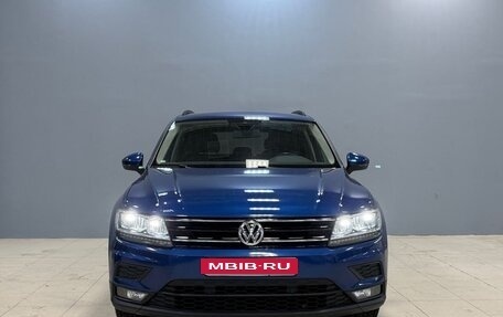 Volkswagen Tiguan II, 2020 год, 2 200 000 рублей, 1 фотография