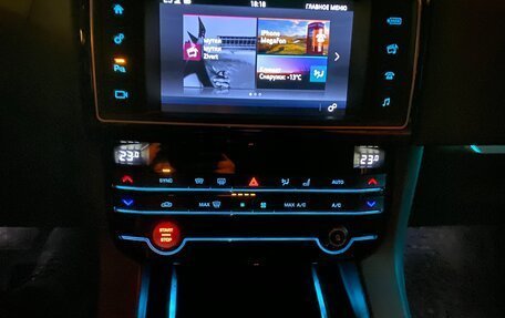 Jaguar F-Pace, 2017 год, 2 850 000 рублей, 8 фотография