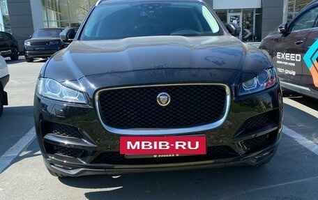 Jaguar F-Pace, 2017 год, 2 850 000 рублей, 17 фотография