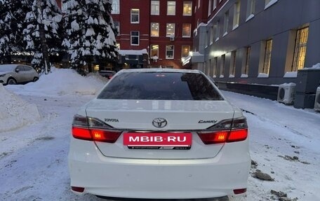 Toyota Camry, 2017 год, 2 160 000 рублей, 4 фотография