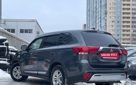 Mitsubishi Outlander III рестайлинг 3, 2019 год, 2 299 000 рублей, 4 фотография