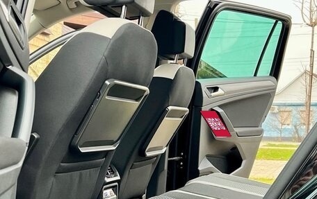 Volkswagen Tiguan II, 2019 год, 2 950 000 рублей, 3 фотография