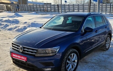 Volkswagen Tiguan II, 2020 год, 3 400 000 рублей, 2 фотография