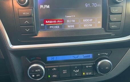 Toyota Auris II, 2013 год, 1 400 000 рублей, 6 фотография