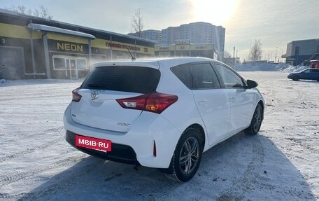 Toyota Auris II, 2013 год, 1 400 000 рублей, 3 фотография