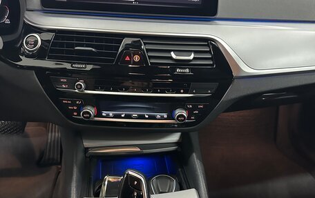 BMW 5 серия, 2020 год, 4 350 000 рублей, 14 фотография