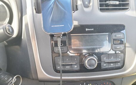 Renault Logan II, 2019 год, 1 100 000 рублей, 6 фотография