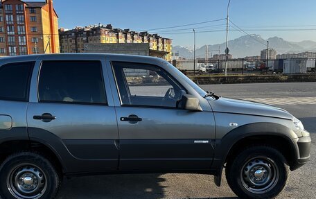 Chevrolet Niva I рестайлинг, 2013 год, 630 000 рублей, 5 фотография