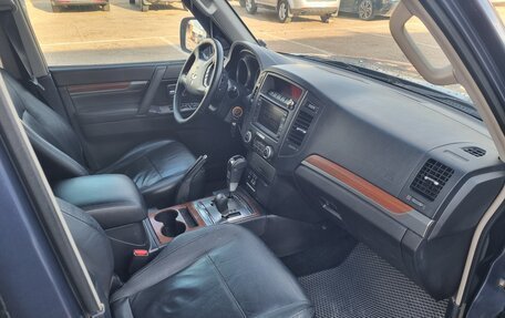 Mitsubishi Pajero IV, 2008 год, 1 390 000 рублей, 11 фотография