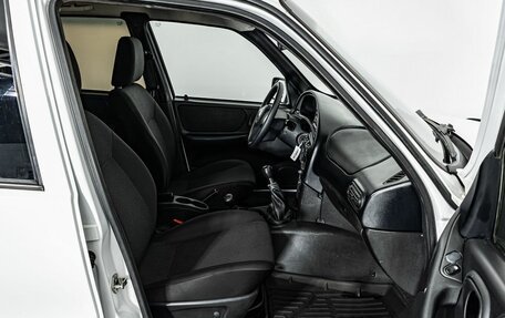 Chevrolet Niva I рестайлинг, 2018 год, 680 000 рублей, 11 фотография