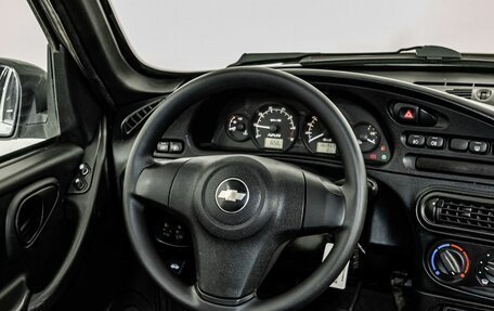 Chevrolet Niva I рестайлинг, 2018 год, 680 000 рублей, 16 фотография