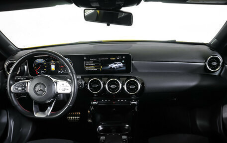 Mercedes-Benz A-Класс, 2019 год, 2 690 000 рублей, 13 фотография