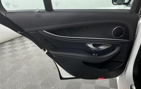 Mercedes-Benz E-Класс, 2019 год, 3 599 000 рублей, 10 фотография