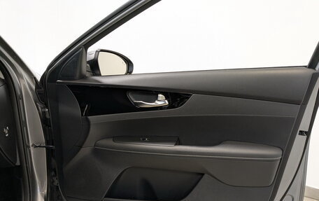 KIA Cerato IV, 2021 год, 2 300 000 рублей, 24 фотография