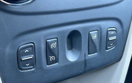 Renault Logan II, 2014 год, 695 000 рублей, 13 фотография