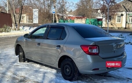 Renault Logan II, 2017 год, 799 000 рублей, 3 фотография