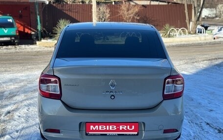 Renault Logan II, 2017 год, 799 000 рублей, 4 фотография