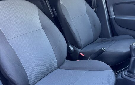 Renault Logan II, 2017 год, 799 000 рублей, 29 фотография