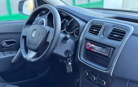 Renault Logan II, 2017 год, 799 000 рублей, 32 фотография