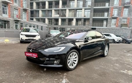 Tesla Model S I, 2018 год, 4 200 000 рублей, 2 фотография