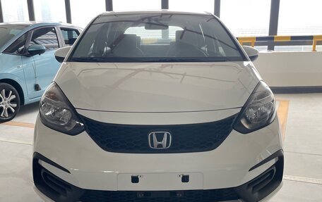 Honda Fit, 2021 год, 980 000 рублей, 2 фотография