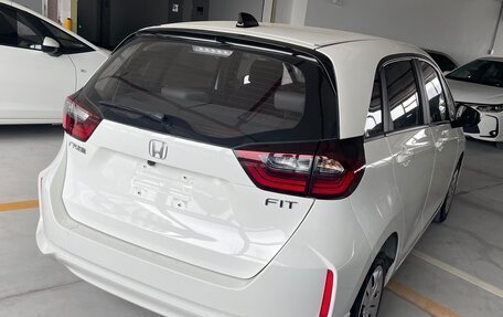 Honda Fit, 2021 год, 980 000 рублей, 5 фотография