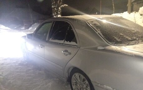 Mercedes-Benz E-Класс, 1995 год, 320 000 рублей, 6 фотография