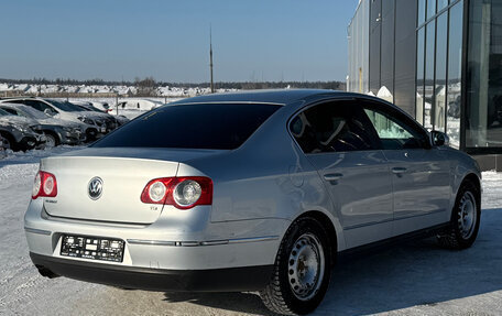 Volkswagen Passat B6, 2010 год, 755 000 рублей, 3 фотография