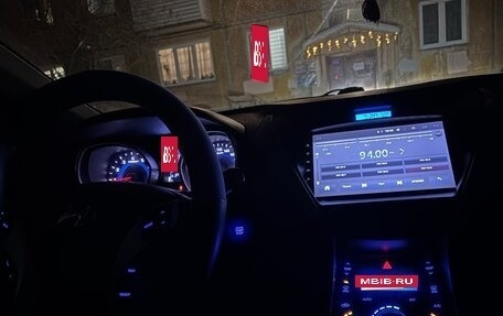 Hyundai Avante, 2011 год, 950 000 рублей, 2 фотография