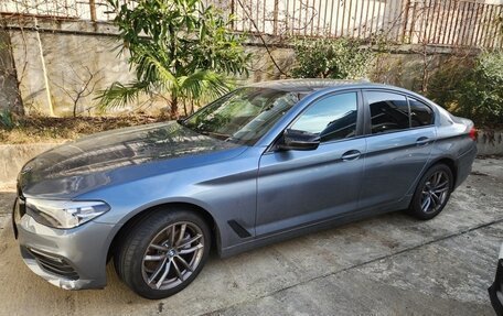 BMW 5 серия, 2019 год, 2 700 000 рублей, 2 фотография