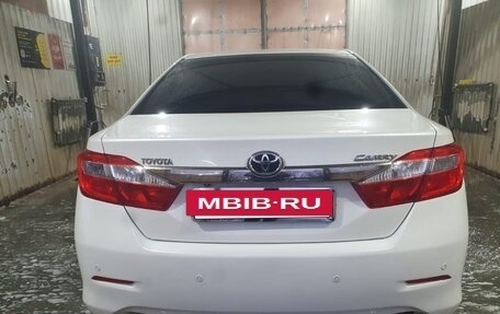Toyota Camry, 2014 год, 1 350 000 рублей, 8 фотография