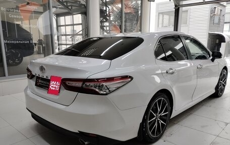 Toyota Camry, 2021 год, 2 250 000 рублей, 6 фотография