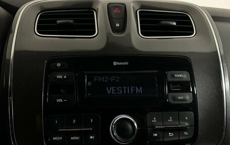 Renault Logan II, 2019 год, 927 000 рублей, 12 фотография