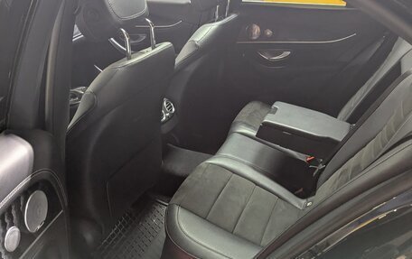 Mercedes-Benz E-Класс, 2019 год, 2 870 000 рублей, 3 фотография