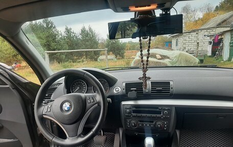 BMW 1 серия, 2006 год, 660 000 рублей, 2 фотография