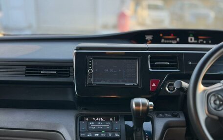 Honda Stepwgn IV, 2017 год, 2 129 000 рублей, 22 фотография