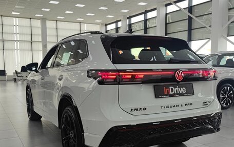 Volkswagen Tiguan, 2025 год, 4 999 000 рублей, 6 фотография