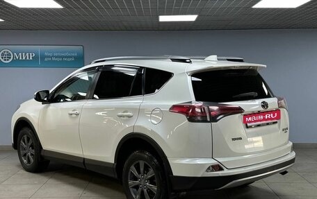 Toyota RAV4, 2016 год, 2 450 000 рублей, 7 фотография
