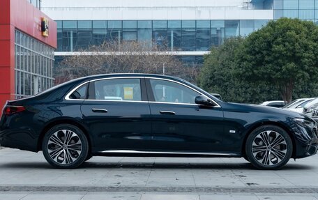 Mercedes-Benz E-Класс, 2025 год, 8 870 000 рублей, 5 фотография