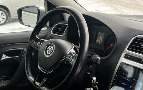 Volkswagen Polo VI (EU Market), 2017 год, 950 000 рублей, 13 фотография