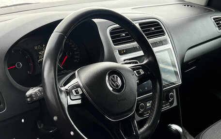 Volkswagen Polo VI (EU Market), 2017 год, 950 000 рублей, 9 фотография