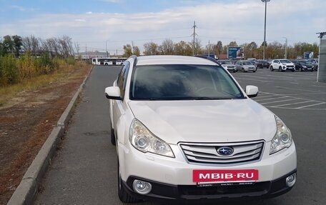 Subaru Outback IV рестайлинг, 2011 год, 1 100 000 рублей, 4 фотография