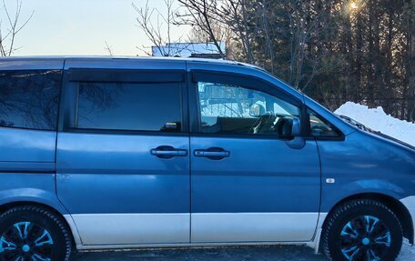 Nissan Serena II, 2001 год, 550 000 рублей, 2 фотография