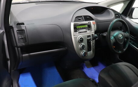 Toyota Ractis I, 2009 год, 637 000 рублей, 7 фотография